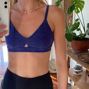 Alo Yoga Alosoft Lounge Bra